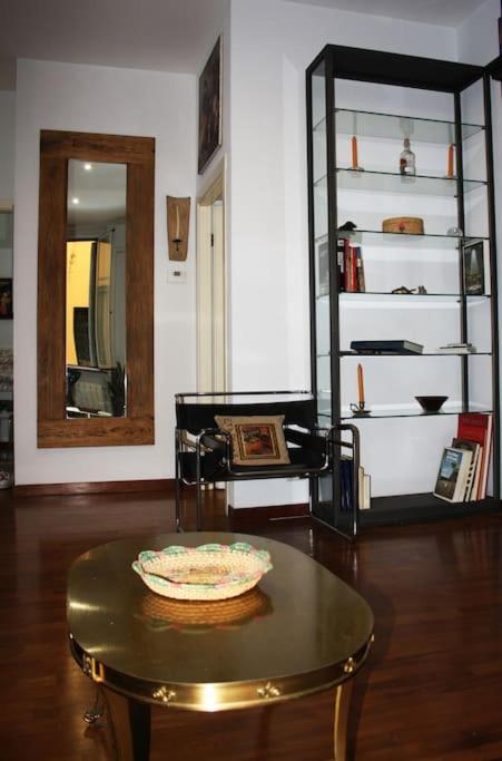 Colosseo Vintage Apartment Rom Exteriör bild